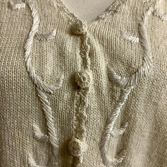 Cute Off White 90s Vintage V-Neck Cardigan Sweater - Size Medium - Picture 5 of 9